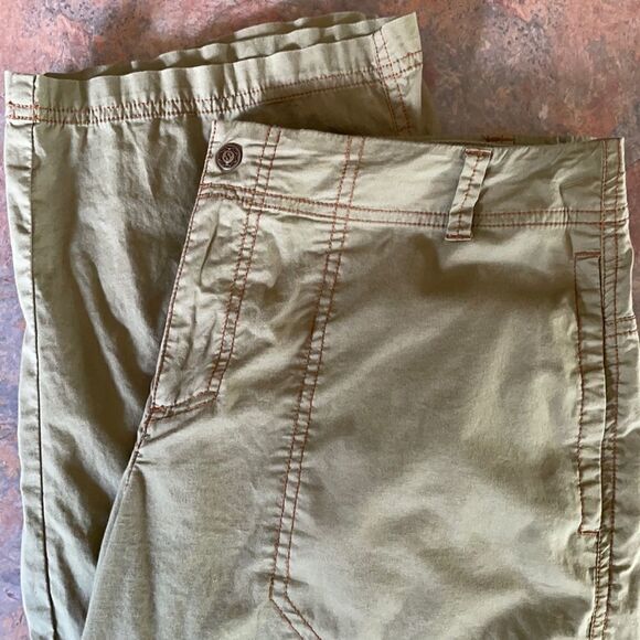 Sahalie Army Green Capris  Cargo Size 12 Snap - Picture 1 of 5